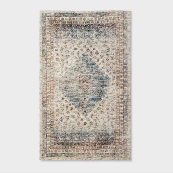 Studio McGee Accents Nwt 3x5 Light Distressed Diamond Persian Style